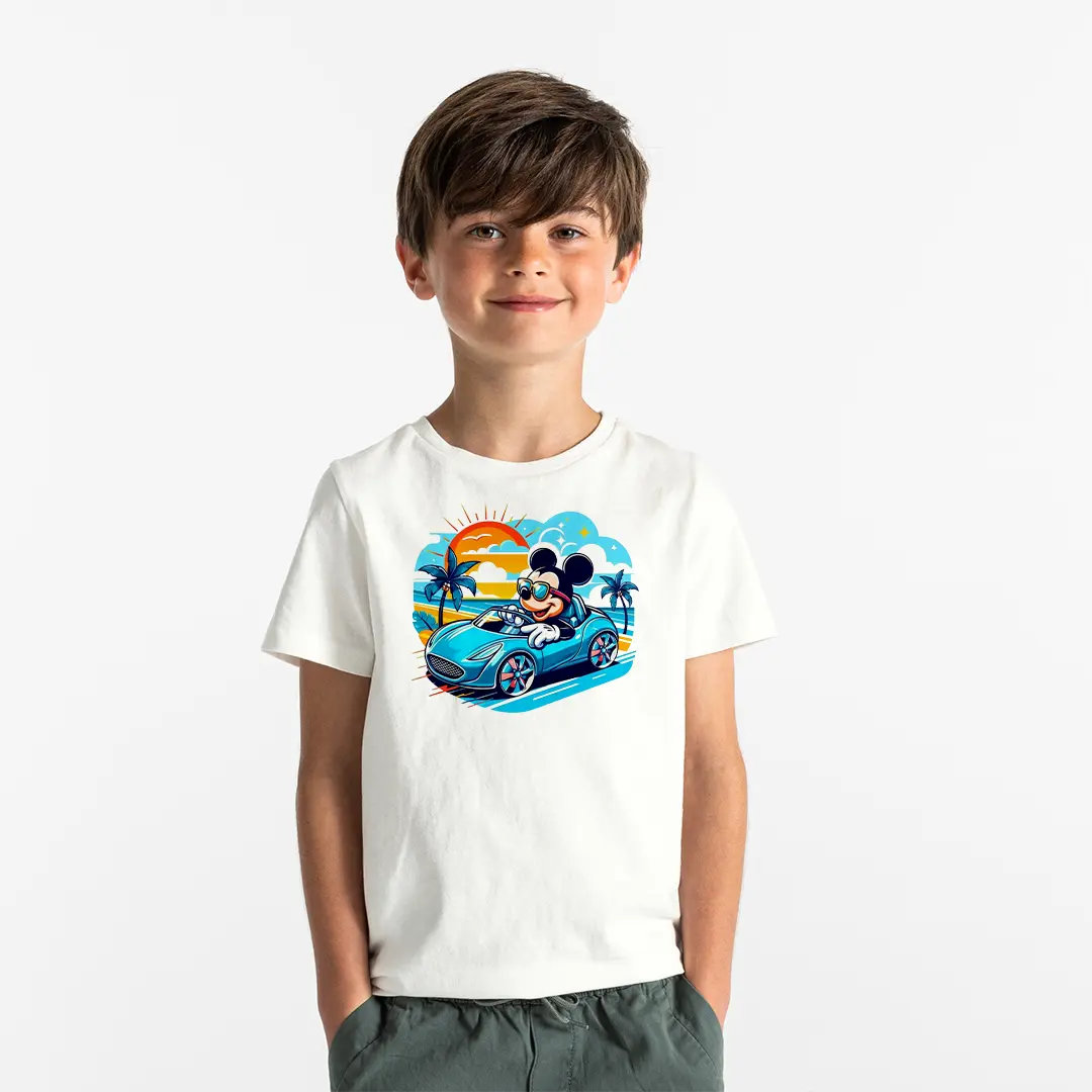 Erkek Çocuk Mickey Mouse Araba Baskılı Tişört – Eğlenceli Çizgi Karakter Çocuk Tişört Erkek Çocuk Mickey Mouse Araba Baskılı Tişört - Görsel 1