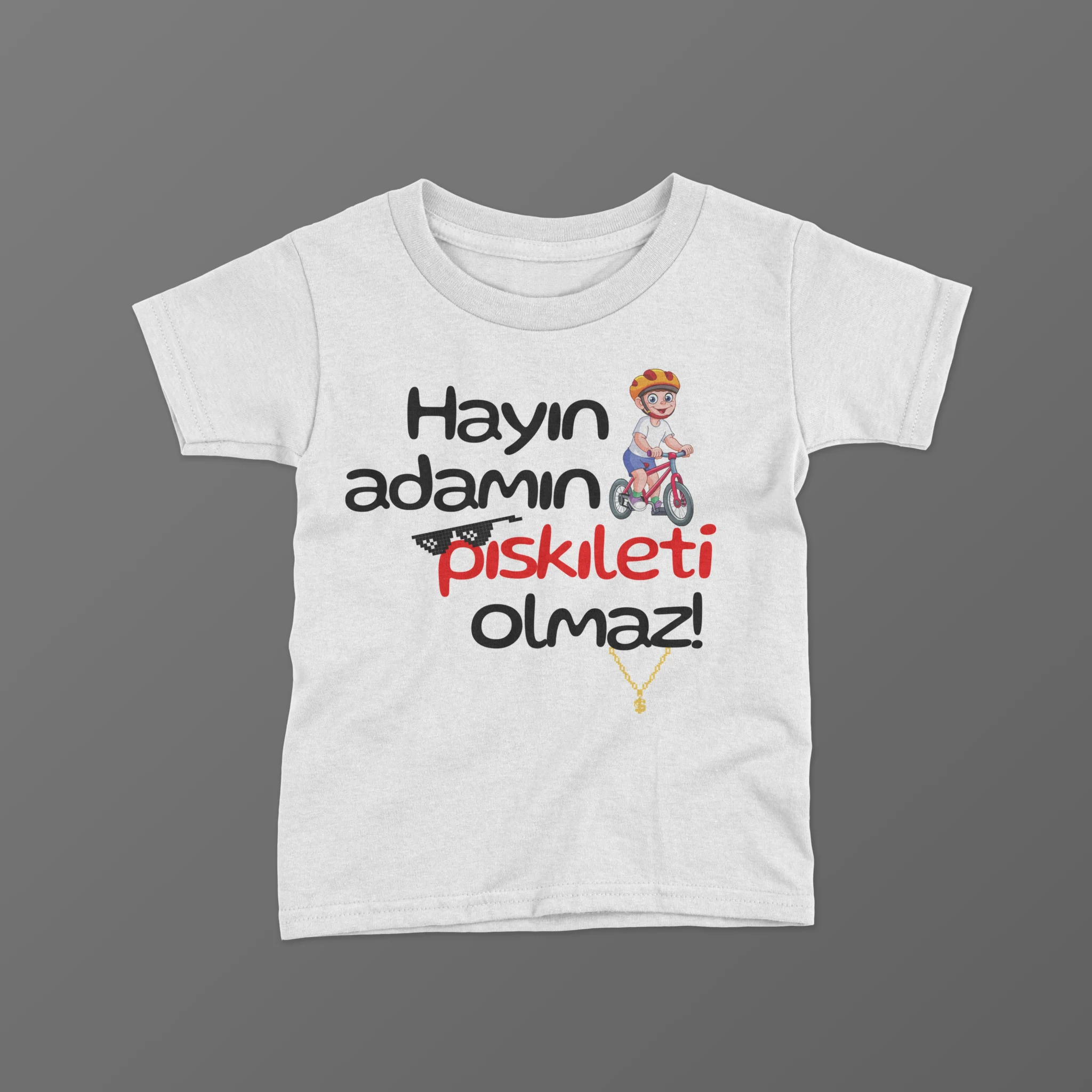 Hayin-Adamin-Piskileti-Olmaz-Baskili-Tisort-scaled-1.webp Hayın Adamın Pıskıleti Olmaz Baskılı Tişört - Görsel 1