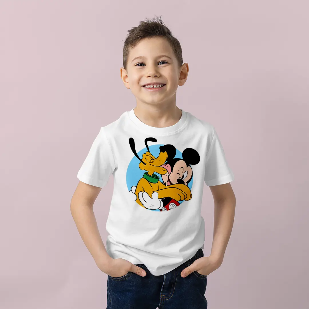 Mickey Mouse ve Pluto Erkek Çocuk Tişört – Pluto Mickey'i Yalıyor Sevimli Disney Baskılı Beyaz T-Shirt Mickey Mouse ve Pluto Erkek Çocuk Tişört - Görsel 1