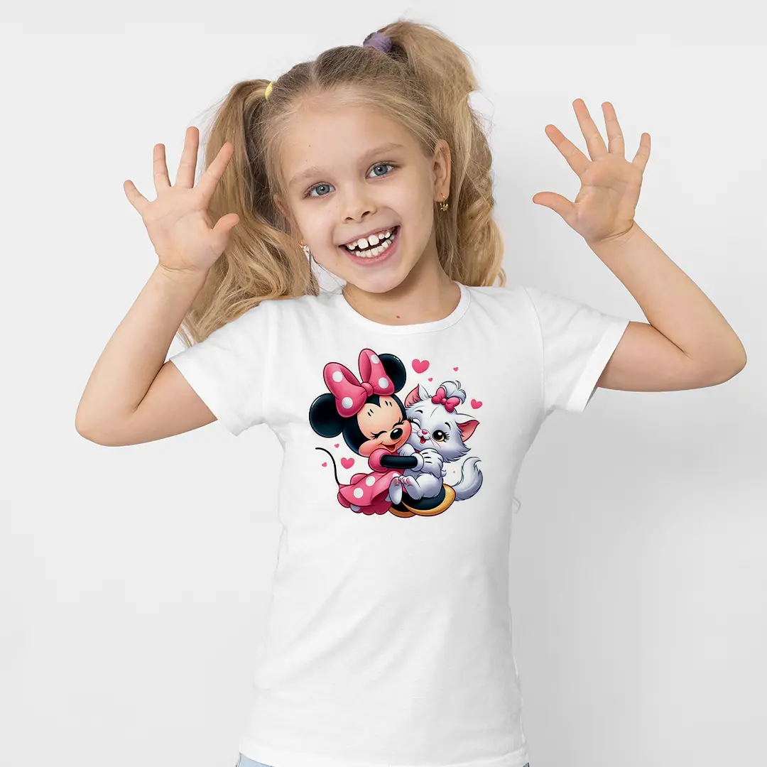 Minnie Mouse ve Marie Kedi Baskılı Kız Çocuk Tişörtü – Disney Sevimli İkili Kalp Desenli Çocuk T-Shirt Minnie Mouse ve Marie Kedi Baskılı Kız Çocuk Tişörtü - Görsel 1