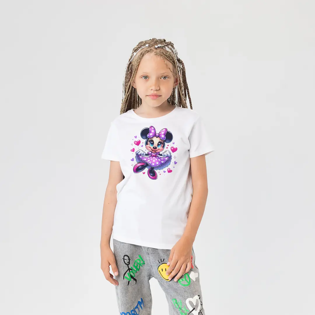 Mor Minnie Mouse Kız Çocuk Tişört – Büyük Gözlü Chibi Minnie Baskılı Beyaz T-Shirt Mor Minnie Mouse Kız Çocuk Tişört - Görsel 1