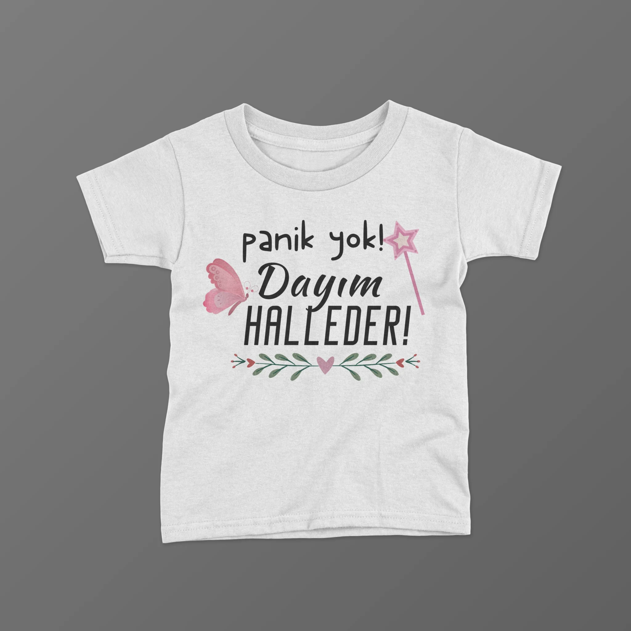 Panik-Yok-Dayim-Halleder-Kelebekli-Baskili-Tisort-scaled-1-1.webp Panik Yok Dayım Halleder Kelebekli Baskılı Tişört - Görsel 1