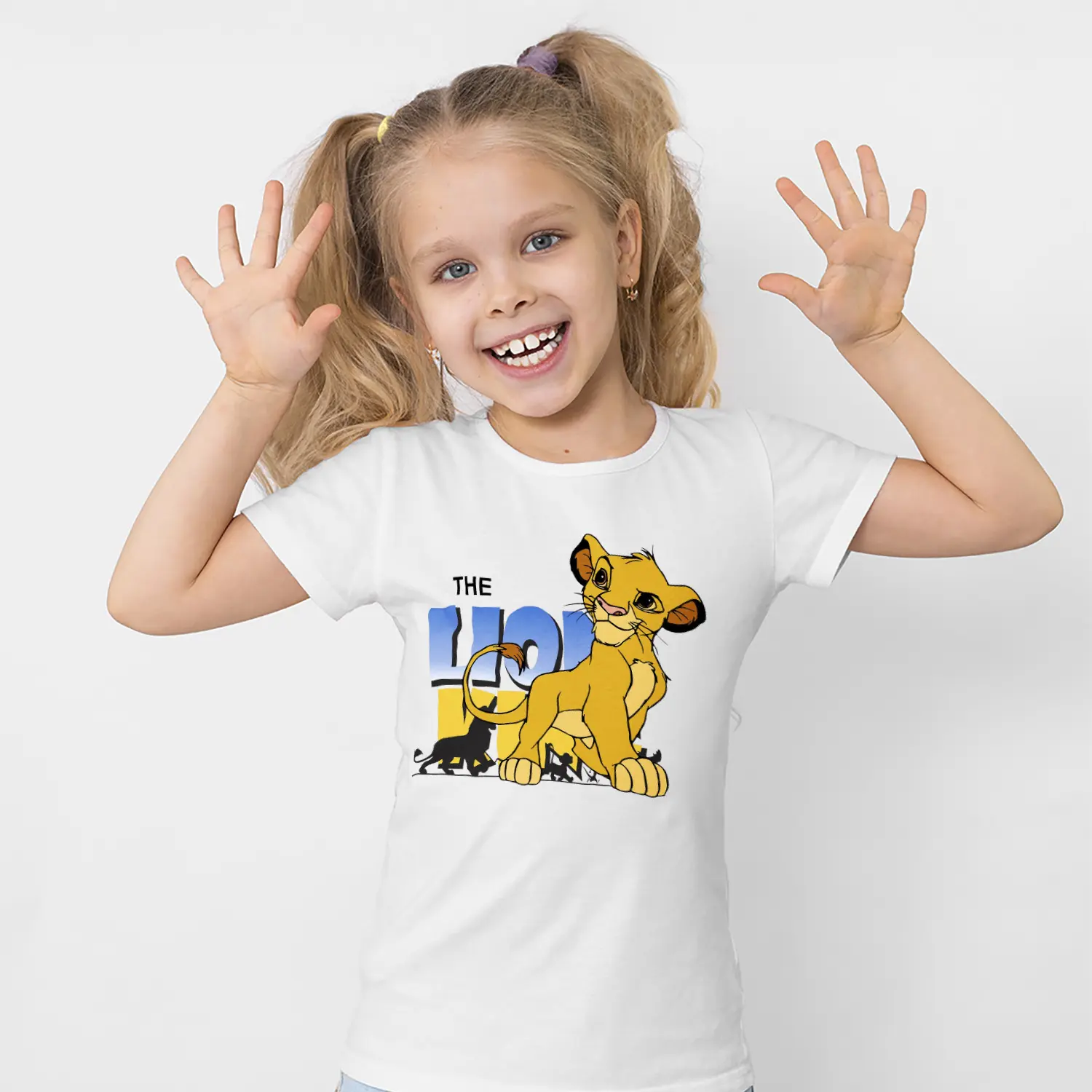 Aslan Yavrusu ve Gün Batımı Siluetli Karikatür Figürlü Baskılı Kız Çocuk Tişörtü