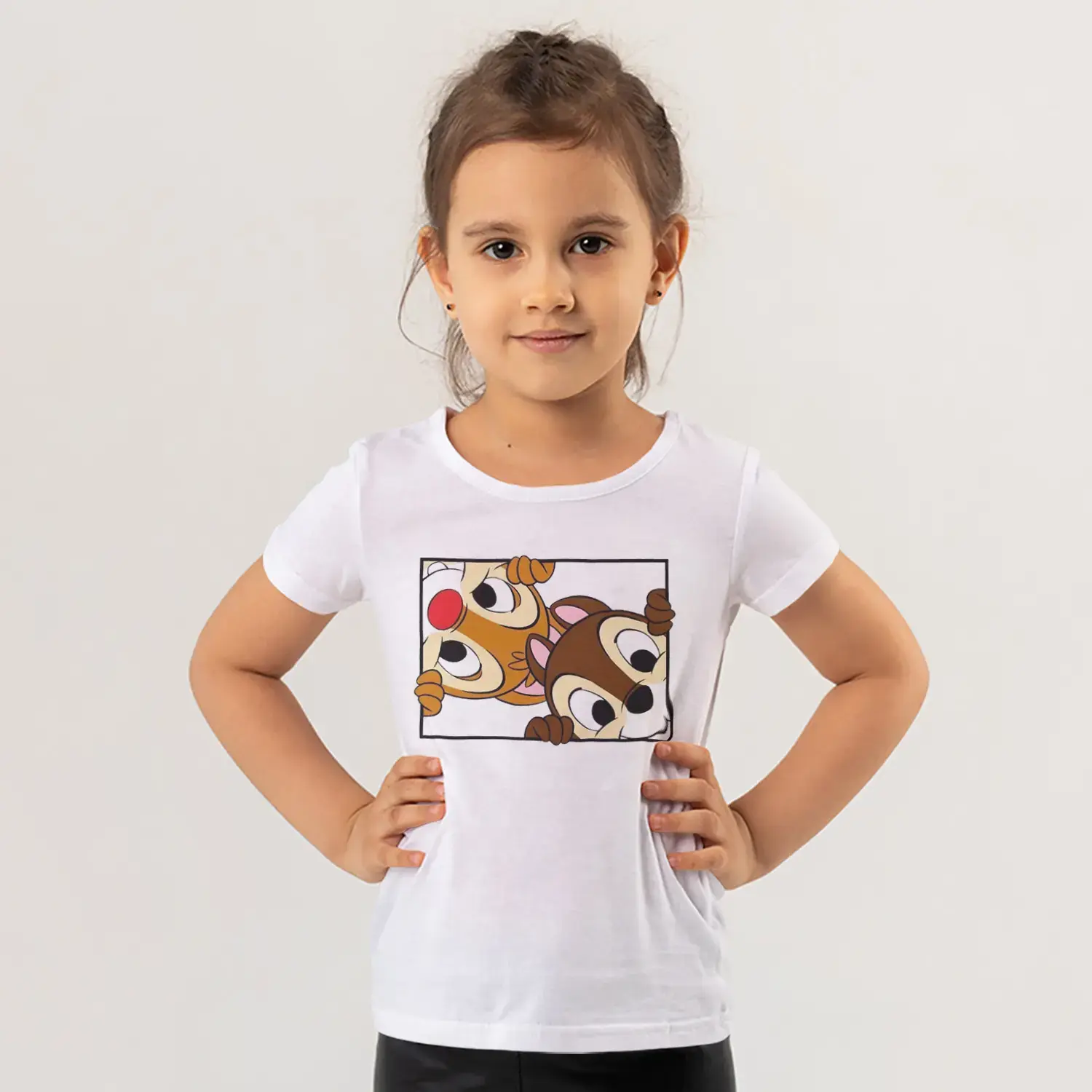Çerçeveden Bakan İkili Sincap Karikatür Baskılı Kız Çocuk Tişörtü