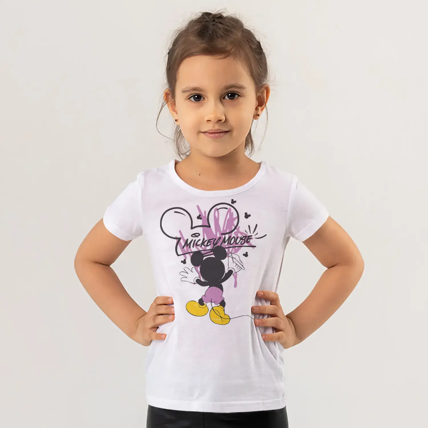 Graffiti Tarzı Yuvarlak Kulaklı Sevimli Fare Kahraman Sırttan Baskılı Kız Çocuk Tişörtü