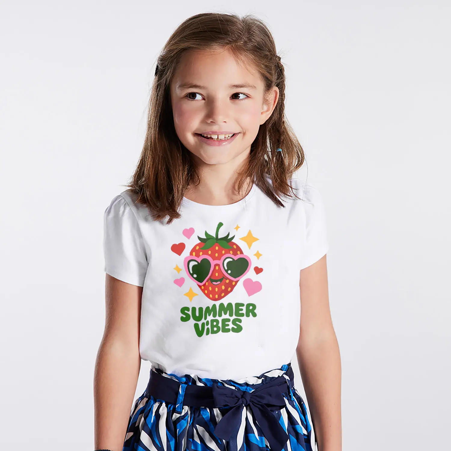 Güneş Gözlüklü Çilek Summer Vibes Yazılı Baskılı Kız Çocuk Tişörtü