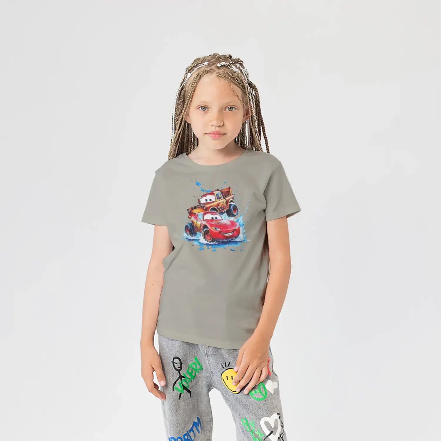 Hızlı Kırmızı Yarış Arabası ve Arkadaşı Baskılı Kız Çocuk Tişörtü