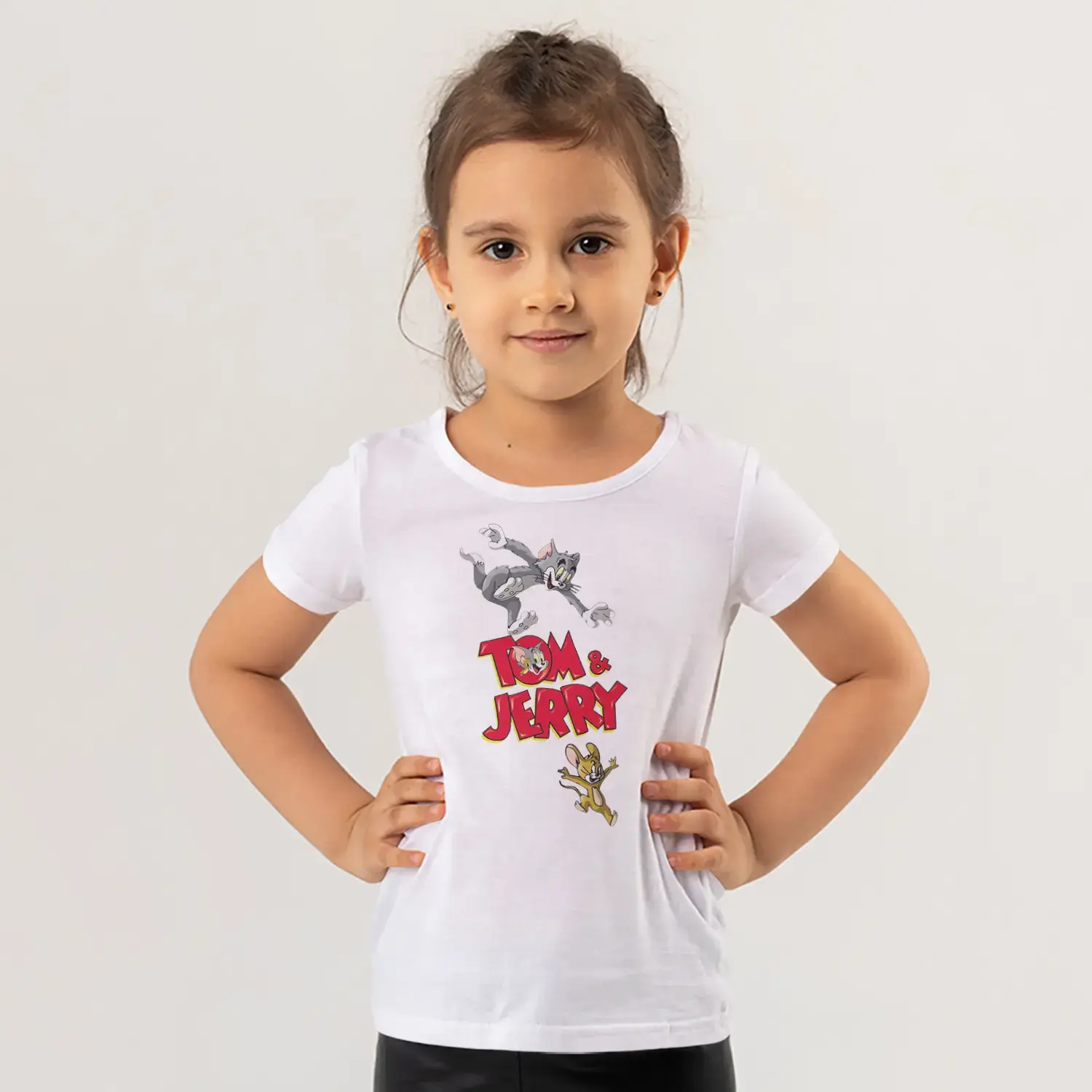 Kovalayan Gri Kedi ve Kaçan Küçük Fare İkili Karikatür Baskılı Kız Çocuk Tişörtü