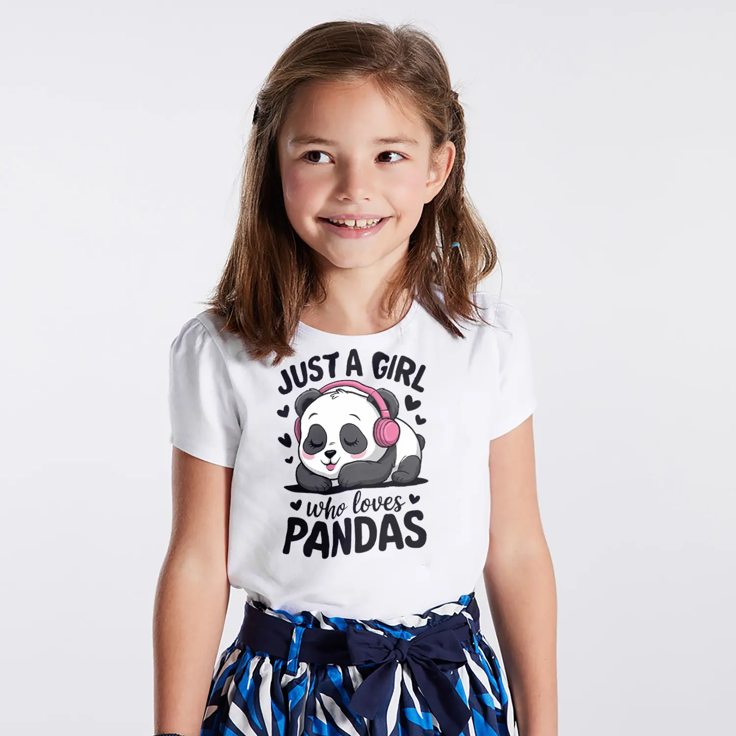 Kulaklıklı Uyuyan Panda Just a Girl Who Loves Pandas Yazılı Baskılı Kız Çocuk Tişörtü