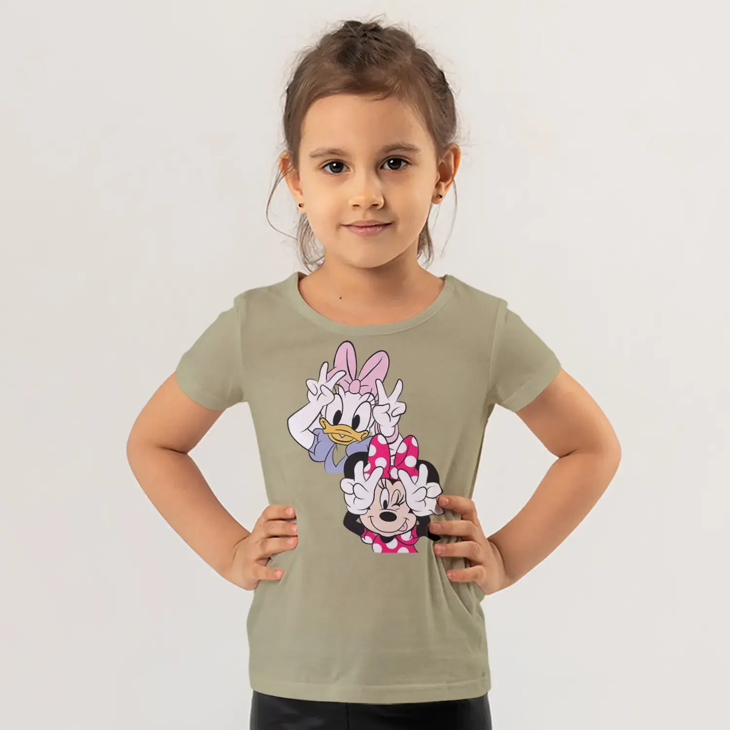 Pembe Fiyonklu Fare ve Ördek Kız İkili Selfie Baskılı Kız Çocuk Tişörtü
