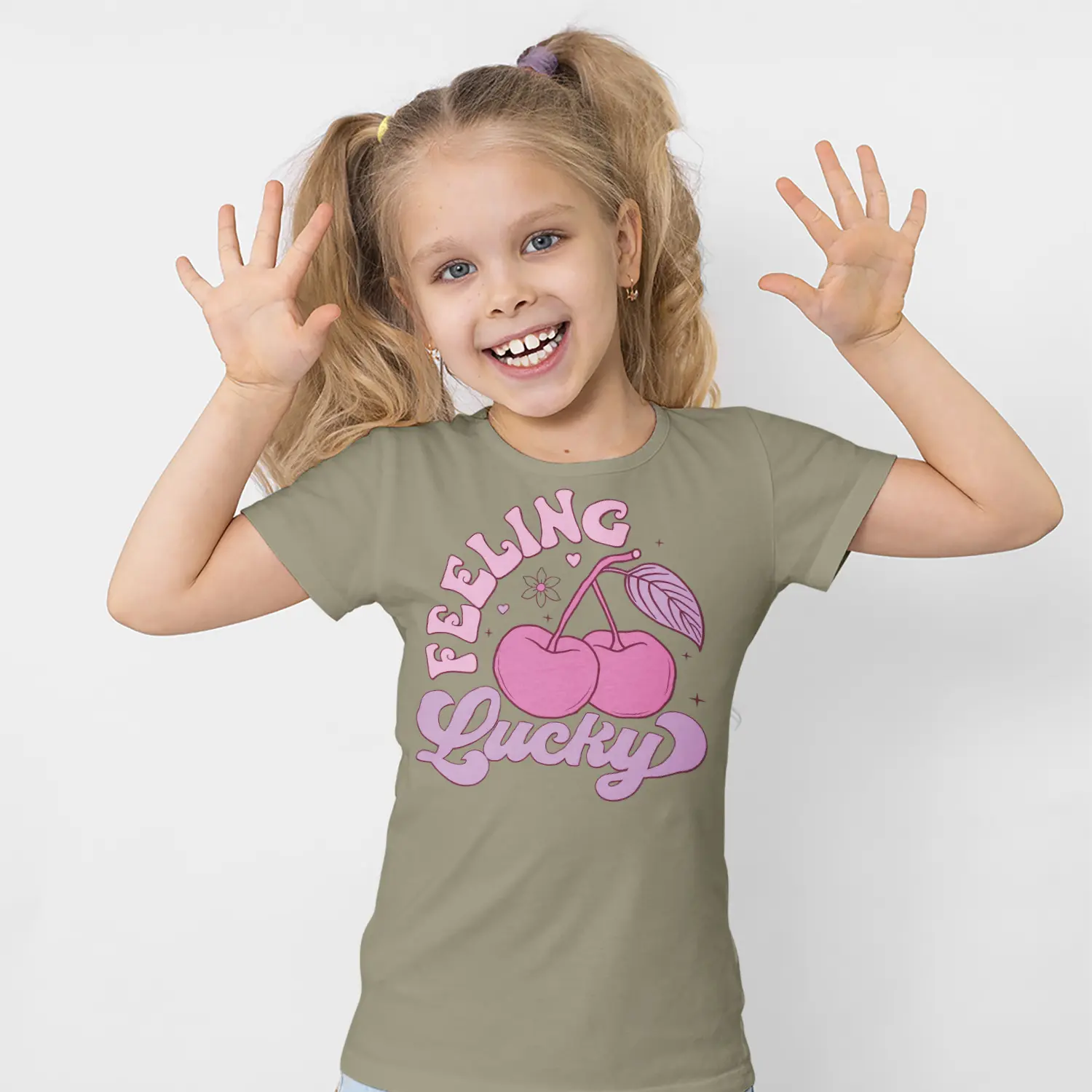 Pembe Kiraz ve Feeling Lucky Yazılı Baskılı Kız Çocuk Tişörtü