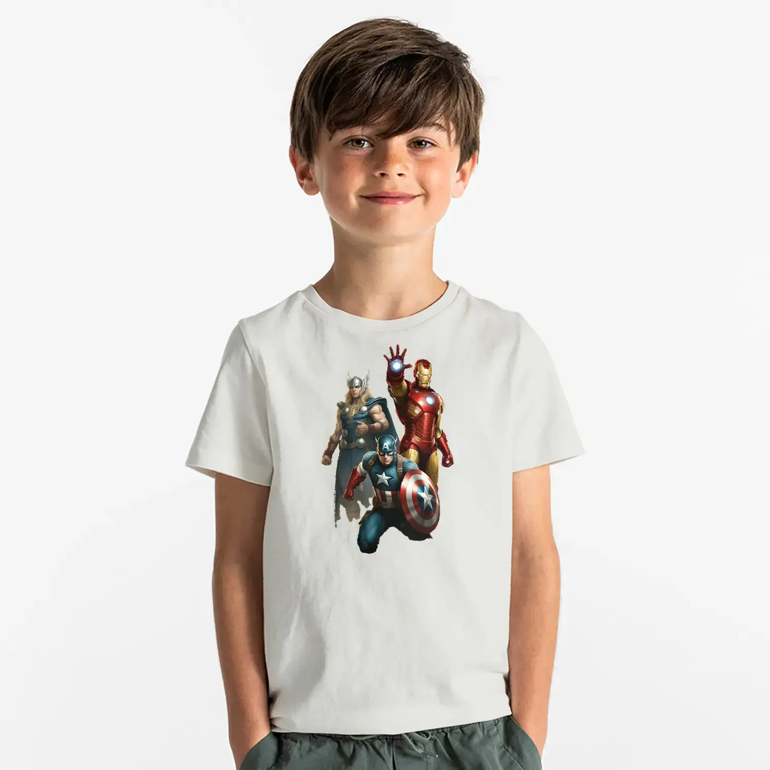 Zırhlı ve Kalkanlı Süper Kahraman Üçlüsü Baskılı Erkek Çocuk Tişört